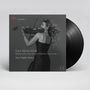 "East Meets West" steht in der Mitte. Anne-Sophie Mutter spielt Geige mit fließendem Haar im Profil., 2 LPs