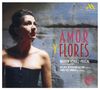AMOR Y FLORES, Marion Vergez-Pascal, Héloïse Bertrand-Oleari, Timothée Vinour. Frau in schwarzem Bustier vor Steinwand., CD