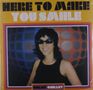 "Here to Make You Smile", "Chloé Gaille". Frau mit Sonnenbrille lächelnd vor buntem Hintergrund. Retro-Stil., Single 12"