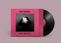 "IKO CHÉRIE" und "SOFT CENTRE" stehen auf einem pinken Albumcover mit einem Schwarz-Weiß-Foto einer Person., LP
