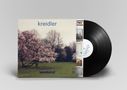 Schriftzug „kreidler“ oben, „weekend“ unten. Plattencover mit blühendem Baum, Vinyl-Schallplatte teilweise sichtbar., LP