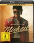 "4K ULTRA HD + BLU-RAY, Der Aufstieg einer Legende, Jaafar Jackson, Michael, FSK ab 6 freigegeben. Person singt im Rampenlicht."