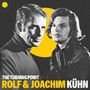 "The Turning Point. Rolf & Joachim Kühn." Zwei Männer, einer mit kurzem, der andere mit längerem Haar, vor gelbem Kreis.