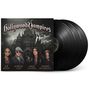 „Hollywood Vampires“ oben, darunter „at Montreux“ in Schreibschrift. Personenbilder vor einem Schloss., 3 LPs