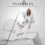 „ANASTACIA, SYMPHONIC REVOLUTION.“ Eine Frau in Weiß sitzt elegant auf einem weißen Cello., 2 LPs