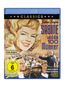„Sabine und die 100 Männer“, Illustration: Frau, Violinist, Orchester, Schriftzug „CLASSICS“. FSK 6., Blu-ray Disc