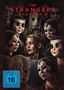 Oberer Text: "THE STRANGERS CHAPTER 2". Darunter: "SURVIVAL WAS JUST THE BEGINNING." Eine Hand hält ein blutiges Messer., DVD