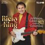 "2 CDs" und "Telamo" oben, "Ricky King Jubiläums-Edition zum 80. Geburtstag" daneben, Mann mit E-Gitarre., 2 CDs