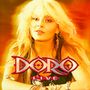 Text: "DORO LIVE". Eine Frau mit langen, blonden Haaren vor einem orangefarbenen Hintergrund., 1 CD und 1 DVD