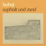Text: "buhai", "asphalt und sand". Illustration eines L- oder T-förmigen Betonstücks auf orangem und beigem Hintergrund., LP