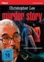 "Christopher Lee murder story", großer Text oben. "Ein tödliches Geheimnis" steht darunter. Bild zeigt älteren Mann mit Pfeife.