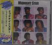 "Midnight Star" und japanischer Text auf gelbem Streifen links. Neun Personen in bunten Outfits in einem 3x3 Raster., CD