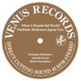 Label einer Schallplatte: "VENUS RECORDS", "What A Wonderful World", "Vladimir Shafranov Japan Trio", "45 RPM STEREO"., 2 LPs