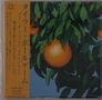 Japanischer Text auf orangefarbenem Streifen neben einem Illustrationsmotiv von Orangen an einem Baum mit grünen Blättern., CD
