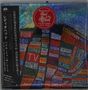 „Radiohead Hail to the Thief Live Recordings 2003-2009“ in einer roten Plakette auf bunter Grafik mit Wörterblöcken., CD