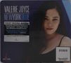 VALERIE JOYCE, NEW YORK BLUE, Chesky Original Masters. Porträt einer Frau vor dunklem Hintergrund., CD