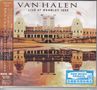 "VAN HALEN LIVE AT WEMBLEY 1995" ist groß oben zu lesen. Eine gespiegelt wirkende Illustration des Wembley-Stadions., CD
