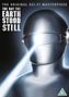 „THE DAY THE EARTH STOOD STILL“ steht auf einem Poster mit metallischem Helm und weißem Lichtstrahl., DVD