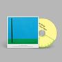 Text: "FIG. 1 VERTICAL GNOMON. A primitive means of knowing the time of day and seasons of the year."
Illustration: Ein grüner Pfosten auf blauem Hintergrund. Beiliegend eine gelbe CD mit Text., CD