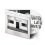 CD-Hülle mit der Aufschrift "NEW PROMISE LAND INCORPORATED", daneben eine CD mit "PROMISE LAND INCORPORATED"., CD