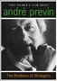 "Titel: Tony Palmer's Film About Andre Previn. Untertitel: The Kindness of Strangers. Schwarz-weiß Porträt eines Mannes."