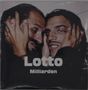 Text "Lotto Milliarden" vor zwei Männern, die ihre Gesichter nahe zusammendrücken und sich gegenseitig berühren., CD
