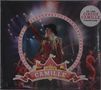 Text: "CD + DVD CIRCUS CAMILLE Inclusief poster", "CIRCUS CAMILLE". Frau in Zirkuskleidung hebt Arm, bunte Lichter., 1 CD und 1 DVD