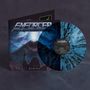 Aufschrift "ENFORCER" und "ZENITH". Eine blau-schwarz gemusterte Vinyl-Schallplatte und ein Cover mit mystischem Design.