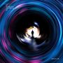 „Tapes“, „Veil on Life“. Eine Silhouette steht im Zentrum eines bunten, wirbelnden Tunnels., CD