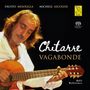 "Chitarre Vagabonde, Fausto Mesolella, Michele Ascolese." Musiker spielt Gitarre, konzentriert, mit geschlossenen Augen., Super Audio CD