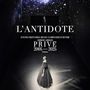 Text: "L'ANTIDOTE", "Giorgio Armani Prive 2005-2025 Exhibition". Raum mit schwebendem Kleid in Lichtschein., LP