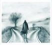 Eine schwarz-weiße Illustration zeigt eine Person mit Mantel und Koffer an einer Weggabelung, Bäume im Hintergrund., CD