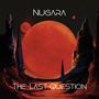 "NUGARA The Last Question" ist über einem roten, surrealen Planeten in einer felsigen, mystischen Landschaft zu lesen., CD