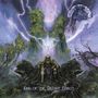 „King of the Distant Forest“, ein Krieger sitzt in mystischem Wald; Blitze leuchten am Himmel, ein geheimnisvolles Logo oben., CD