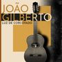 Text: "JOÃO GILBERTO LUZ DE CORCOVADO". Eine schwarze Akustikgitarre vor einem gelben und schwarzen Hintergrund., LP