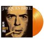 Text: "JACQUES BREL" und "NE ME QUITTE PAS". Ein schwarz-weißes Porträt eines Mannes mit Zigarette, orangene Schallplatte., LP