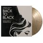 „ORIGINAL MOTION PICTURE SCORE BACK TO BLACK“ gefolgt von „COMPOSED & PERFORMED BY NICK CAVE & WARREN ELLIS“. Schwarze, abstrakte Illustration.