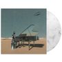Keine Texte sichtbar. Ein Chrom-Roboter spielt Klavier in einer Wüste. Ein UFO schwebt am Himmel., LP