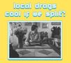 „local drags cool if we split?“ Ein Mann in einem Raum mit Blumen auf einem Tisch, umgeben von Bildern an der Wand., LP