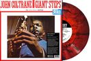 "John Coltrane Giant Steps," groß in Rot. Schwarz-weiß Foto von Coltrane mit Saxophon. Rote, marmorierte Vinylplatte.