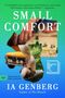 „Small Comfort“ von Ia Genberg. Zitat über das Buch. Gelbes Auto, Würfel, Person im Gras, pastellfarbener Hintergrund., Buch
