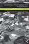 Buchcover mit den Texten: "Learning from Disaster", "Planning for Resilience", "Karl Kim", "Disaster Risk Reduction and Resilience". Im Hintergrund diverse verstreute Taschen.