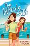 "The Whole of It", "When it comes to sisters, you don’t know the half of it." Zwei Mädchen am Wasser mit Eis.