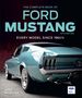 Text: "The Complete Book of Ford Mustang", "Every Model Since 1964½", "Mike Mueller". Bild eines blauen Ford Mustang., Buch