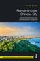 "Zhu Qian: Reinventing the Chinese City" Text über Stadtbild mit Wälder, Fluss und weitreichende Skyline bei Sonnenuntergang., Buch