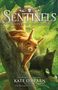 Text: "Sentinels: Keepers of the Forest", "Kate O'Hearn". Zwei Eichhörnchen auf einem Baum im grünen Wald.