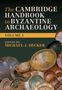 „The Cambridge Handbook to Byzantine Archaeology“; „Volume I“; „Edited by Michael J. Decker“. Tellerstapel-Illustration., Buch