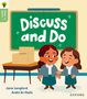 Text: "Discuss and Do". Zwei lachende Kinder vor einer Tafel, Tisch mit Kartons links, Illustration., Buch