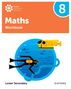 „Maths Workbook, Lower Secondary, 8“. Ein Taucher und ein gelbes U-Boot in einem blauen Unterwasser-Illustrationsmotiv., Buch