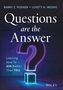 "Questions are the Answer" von Barry Z. Posner und Lovett Weems. Ein großes neonfarbenes Fragezeichen leuchtet.